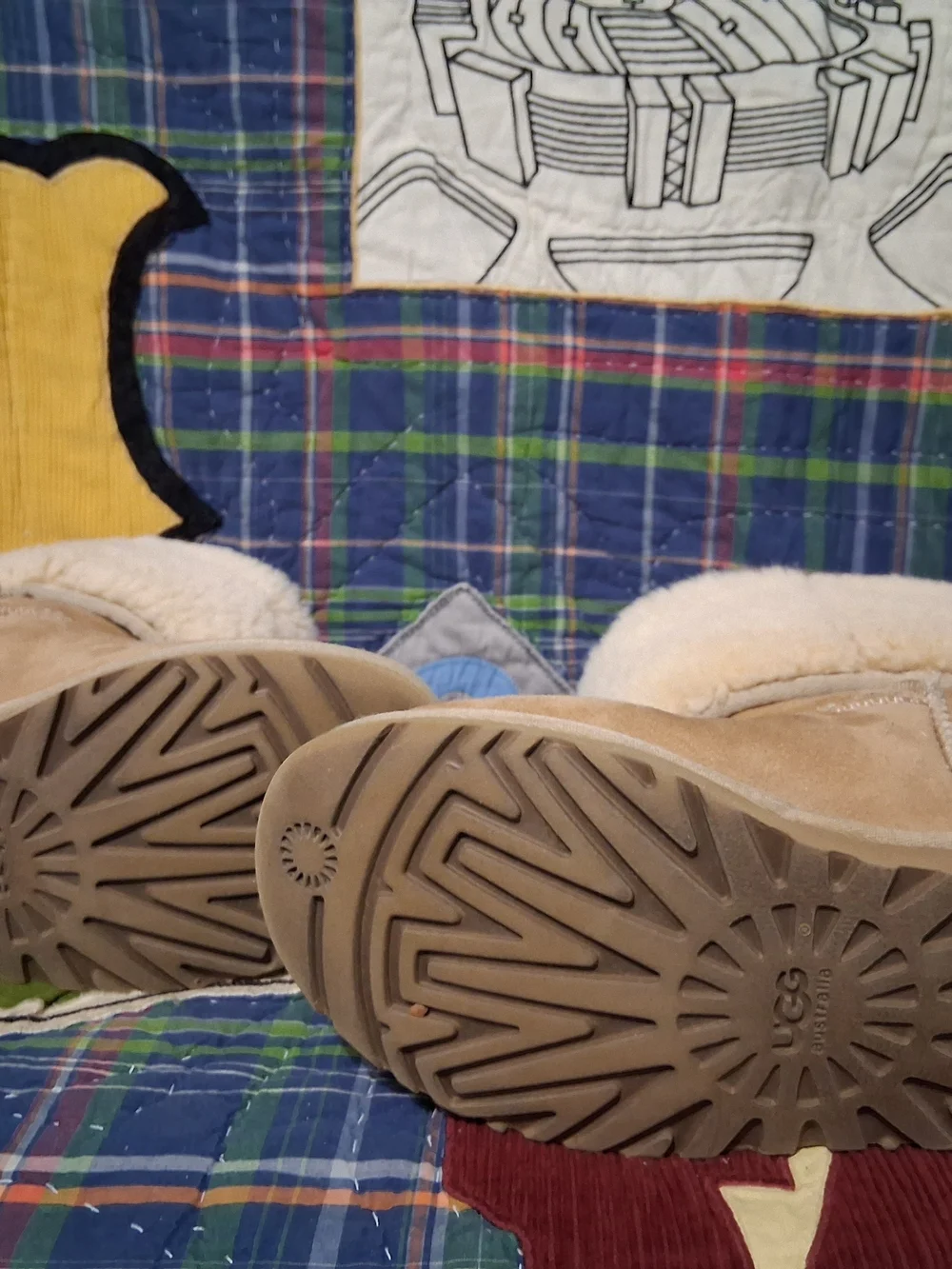 UGG Australia Tan Suede Classic Short Boots Shearling Sheepskin Cuff F10010F Sz7